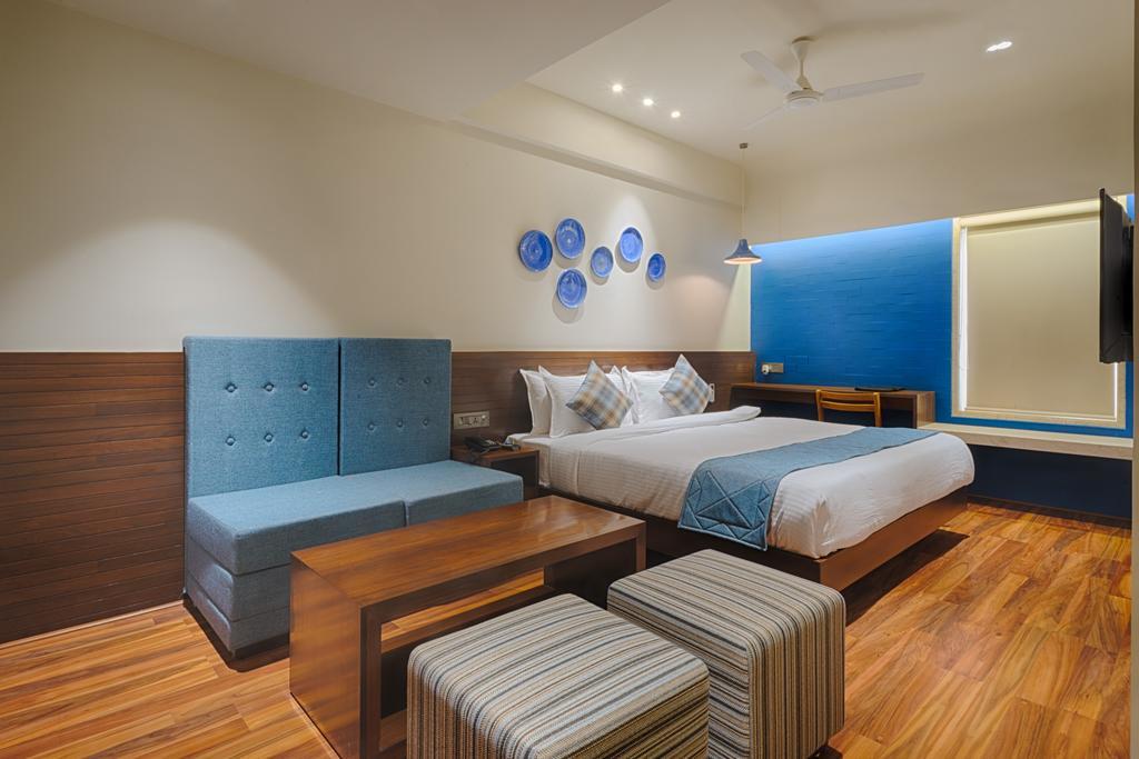 The Elements Hotel Rajkot Exterior photo